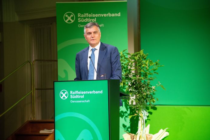 Generaldirektor Paul Gasser: Die Raiffeisen-Genossenschaften bilden ein einzigartiges Ökosystem unternehmerischer Artenvielfalt, das es zu schützen und zu fördern gilt.